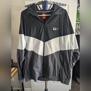 Nike Men's Black/White/Gray Jacket XXL